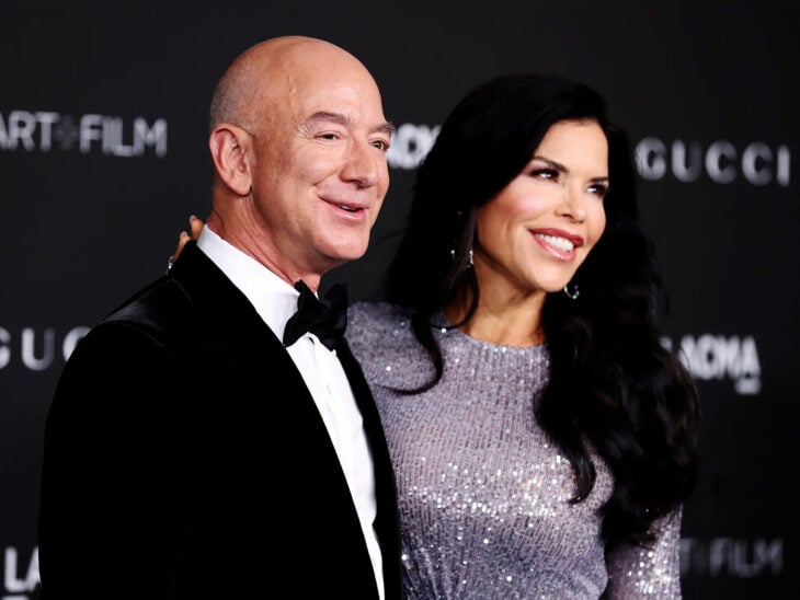 Jeff Bezos y su esposa Lauren Sánchez