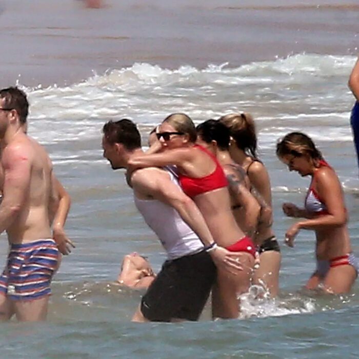 Taylor Swift en la playa