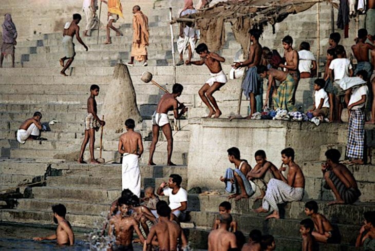 Bañistas en el Ganges