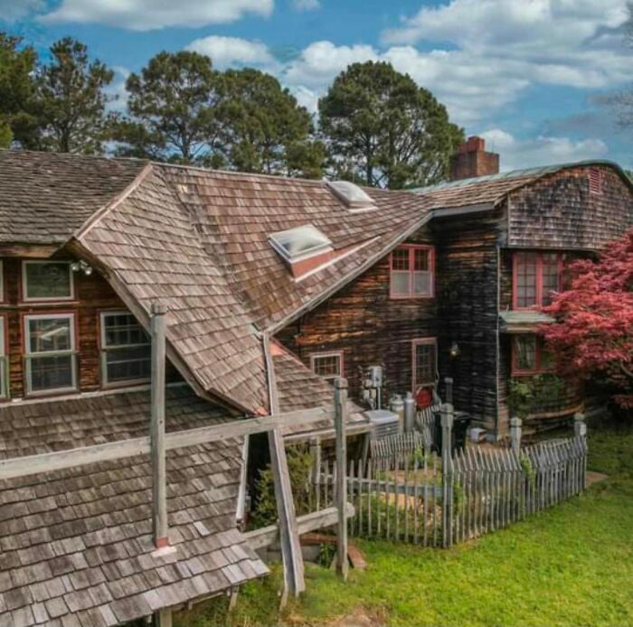 Casa con construcción extraña