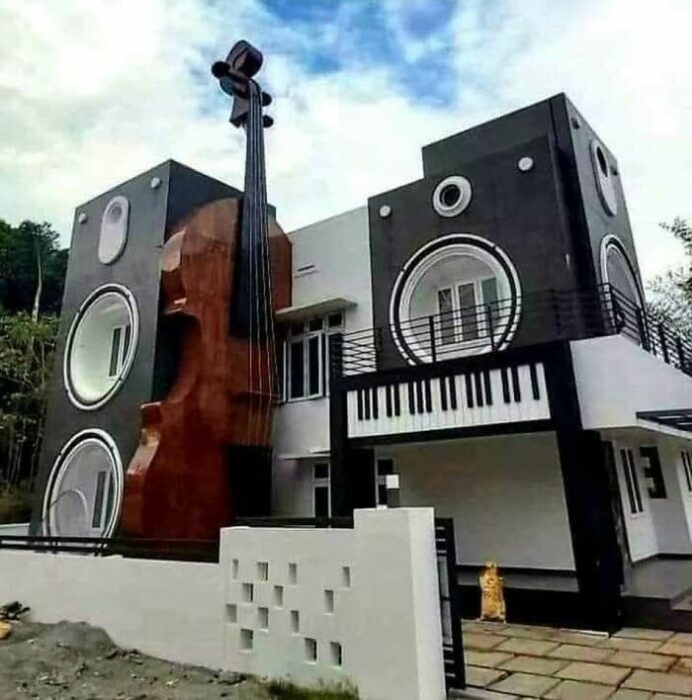 Casa con forma de instrumentos musicales