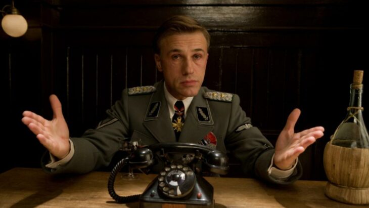 Hans landa Cristoph Waltz teléfono uniforme oficial nacionalsocialista