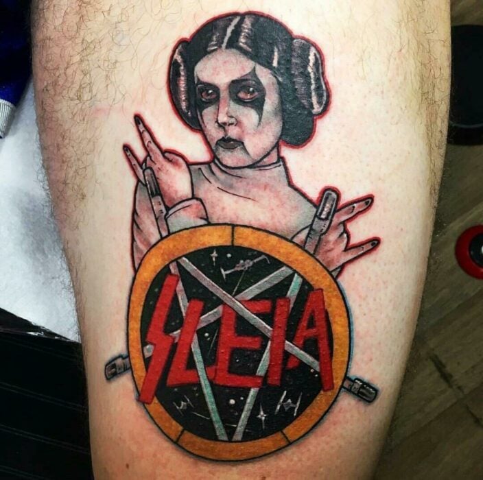 Es Leia en un logo de Slayer tatuaje