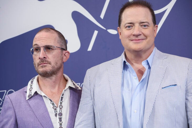 Darren Aronofsky y Brendan Fraser alfombra de The Whale 