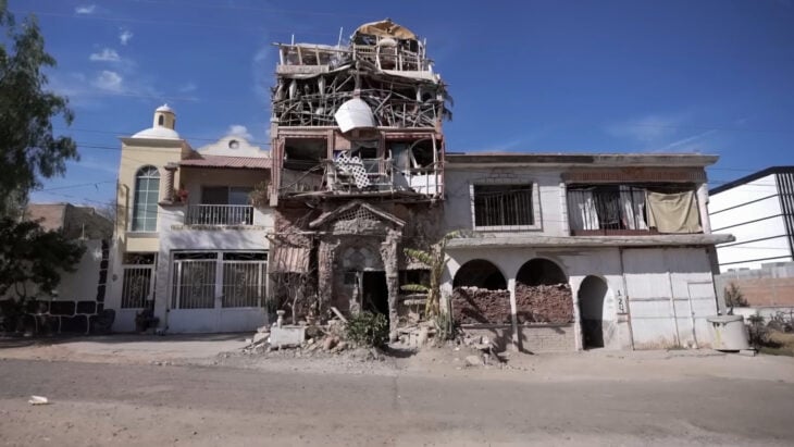 Casa de materiales reciclado