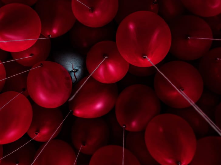 Pennywise, el payaso con globos rojos