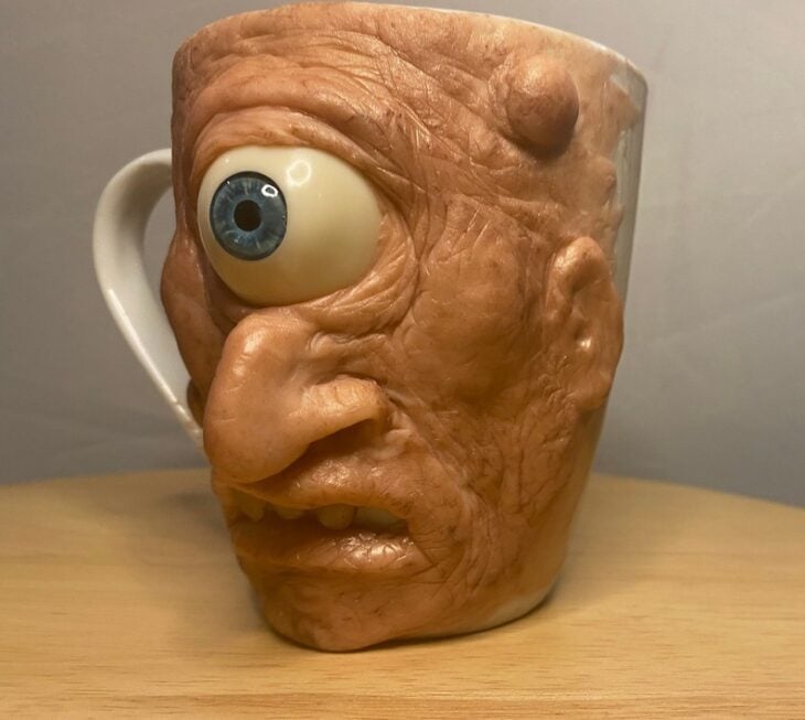 Ojo con la taza de cíclope