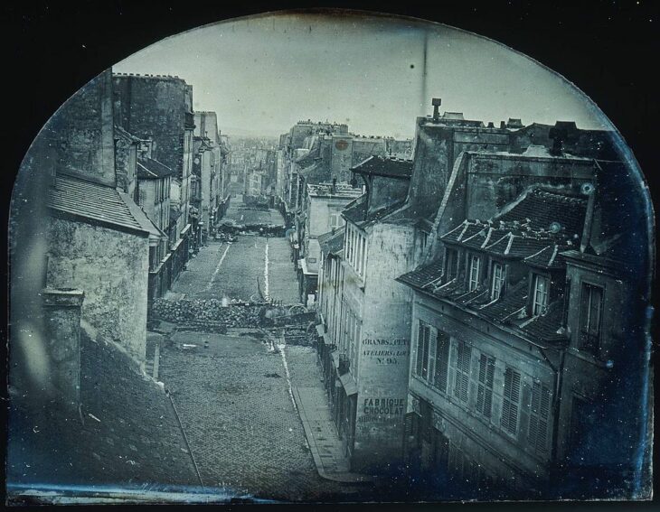 Calle parisina masacrte fotografía histórica