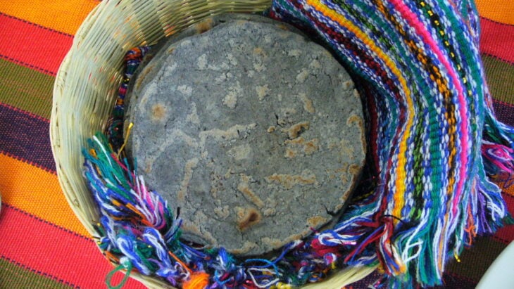 Tortillas de maíz azul