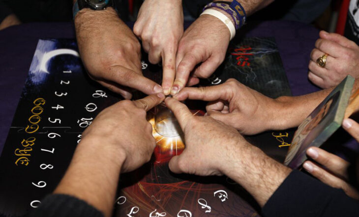 Jugando ouija