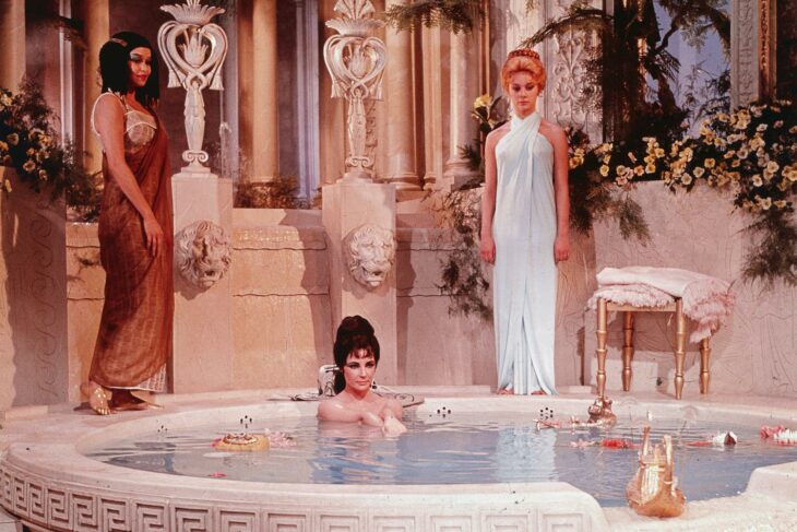 Cleopatra baño