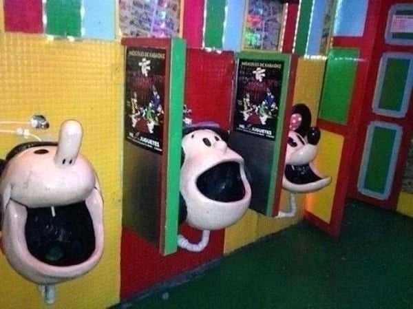 Urinales de dibujos animados