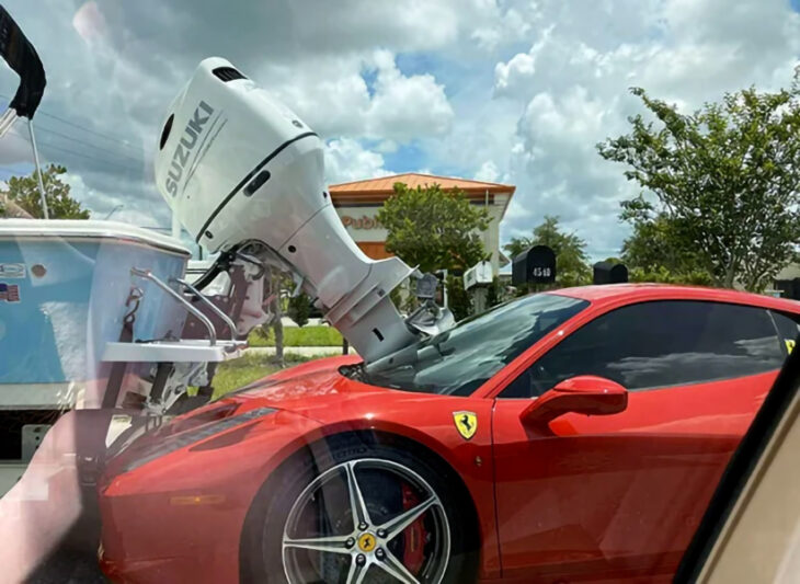 Ferrari a centímetros del desastre