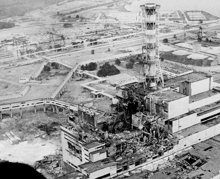 Reactor cuatro de Chernóbil después de la explosión