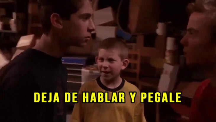 Deja de hablar y pégale meme Dewey 