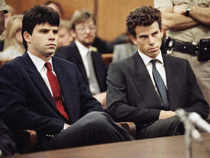 Lyle y Erik Menéndez durante el juicio 