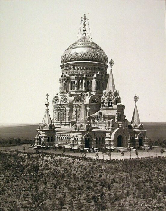 Catedral de Cristo Salvador, situada en Borki, cerca de Járkov