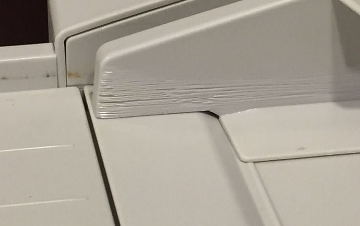 Marcas de hoja en una impresora