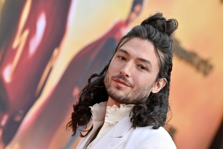 Ezra Miller premiere The Flash