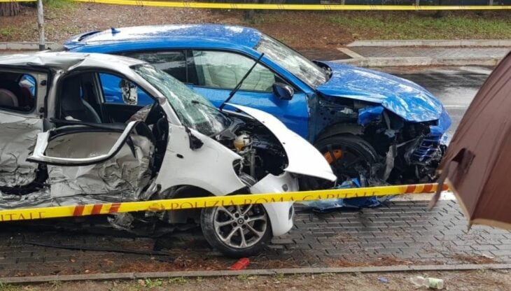 Autos después de chocar TheBorderline youtubers