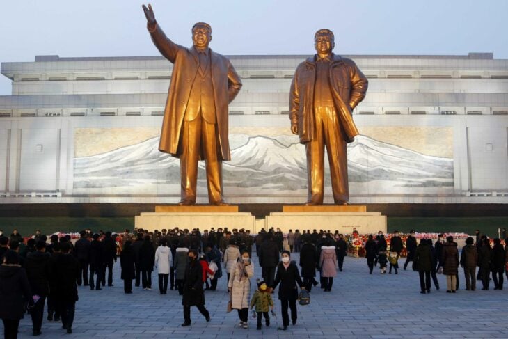 Kim Jong Un Estatuas Norcorea
