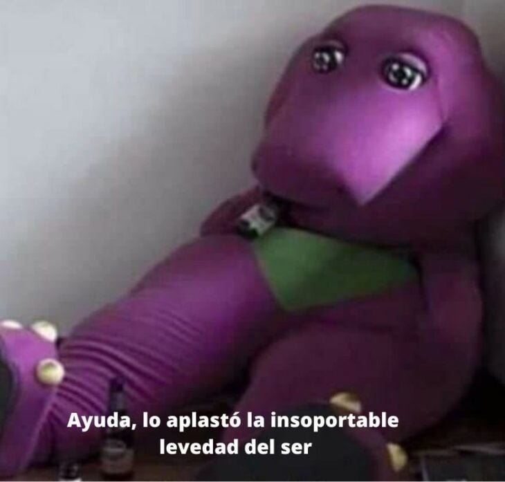 Barney botarga tomando